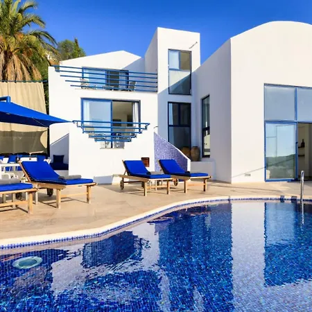 The White Collection - Sky Villa *